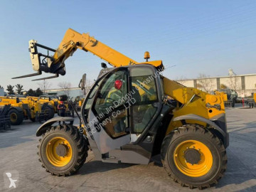XCMG XC6-3007V telescopic handler