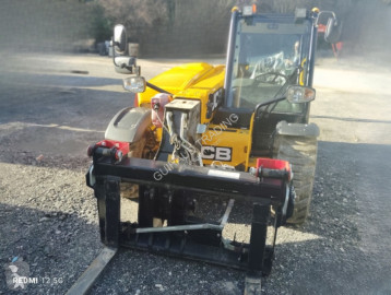 رافعة شوكية تلسكوبية JCB 525-60