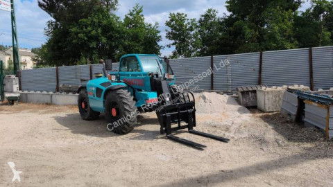 رافعة شوكية تلسكوبية Manitou MT 932