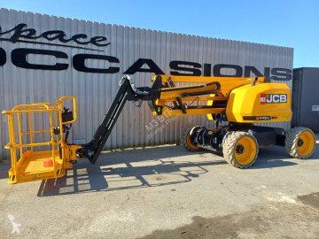 Plataforma automotriz JCB
