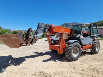 Manitou telescopic handler