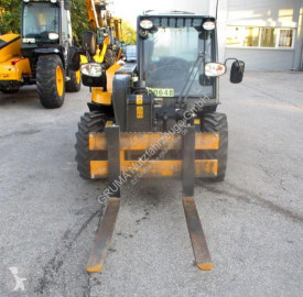Chariot télescopique JCB