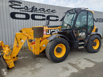 رافعة شوكية تلسكوبية JCB 540-180CORRT4F