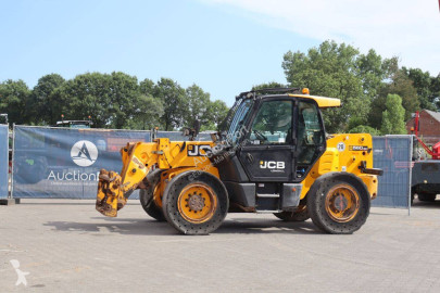 JCB