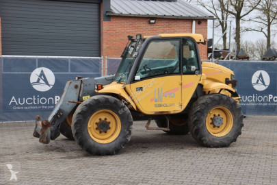 New Holland LM 410 telescopic handler