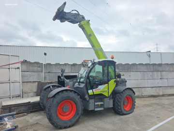 Încărcător telescopic Claas
