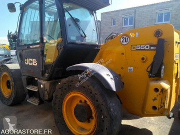Carretilla telescópica fija JCB