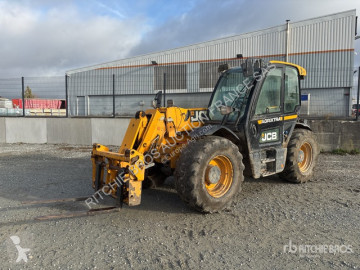 Chariot télescopique JCB