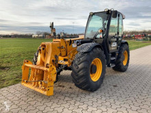 Carretilla telescópica JCB 550-80 usada