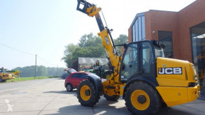 رافعة شوكية لمواقع البناء JCB TM320 125 CV مستعمل