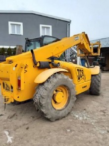 Тяжелый вилочный погрузчик JCB 530-70
