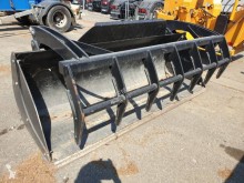 Chariot élévateur de chantier Manitou godet multifonctions