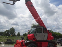 Carretilla telescópica Manitou usada