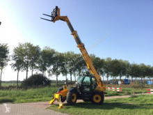 Телескопичен товарач JCB 540-140