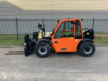 Carretilla telescópica JLG 2505H usada