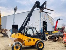 Carretilla telescópica JCB 520-40 usada
