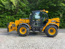 Carretilla telescópica JCB 533-105 usada