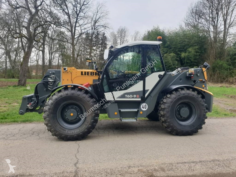 رافعة شوكية تلسكوبية Liebherr T 60-9 S