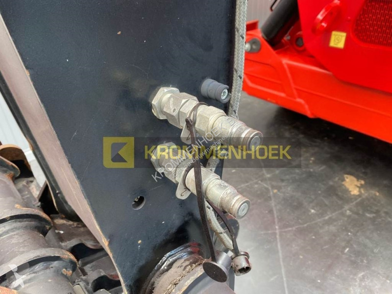 Încărcător telescopic Manitou MRT 3050...