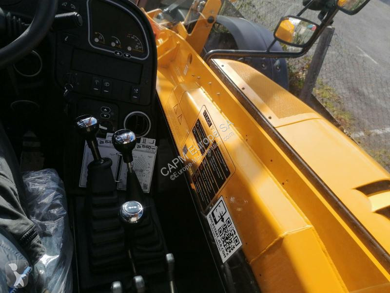 رافعة شوكية تلسكوبية JCB 540-