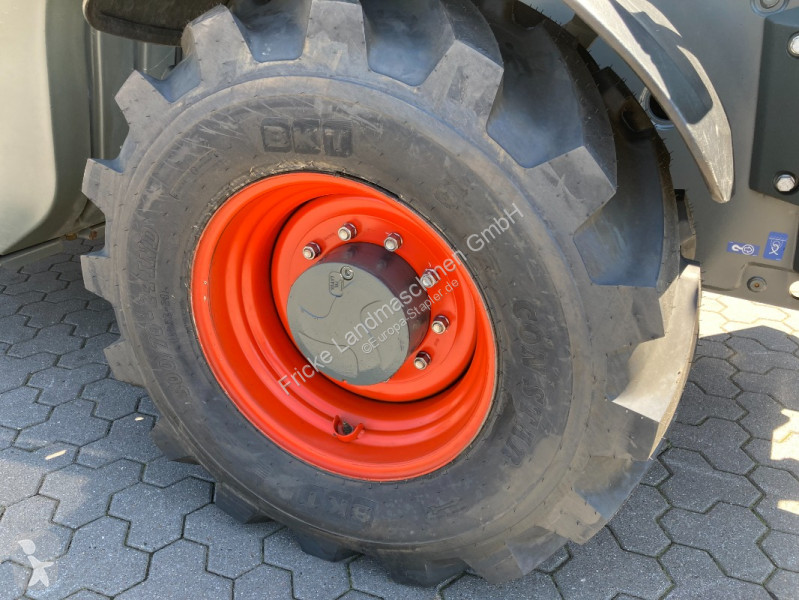 رافعة شوكية تلسكوبية Claas 960 Varipower
