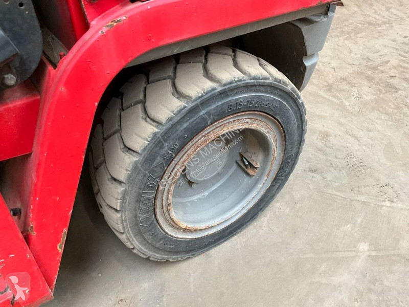 رافعة شوكية تلسكوبية BT Manitou  420