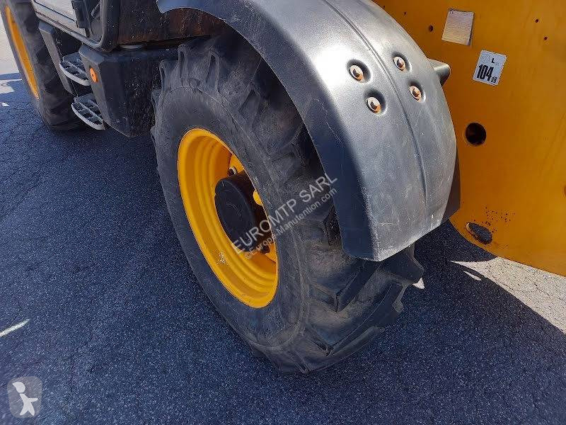 Încărcător telescopic JCB