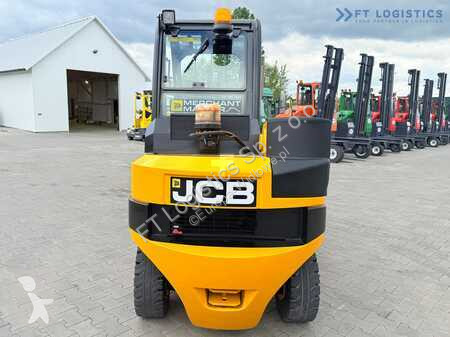 Încărcător telescopic JCB