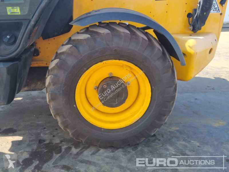 رافعة شوكية تلسكوبية JCB 540-140 Hi Viz