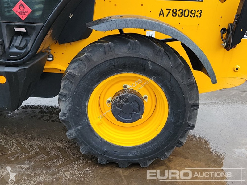 Teleskopický vozík JCB 535-125 Hi Viz
