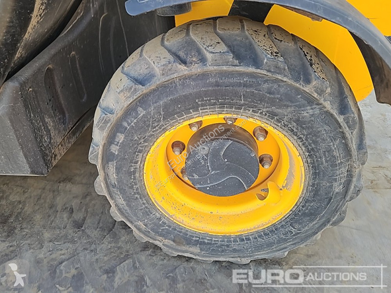 Teleskopický vozík JCB 525-60 Hi Viz