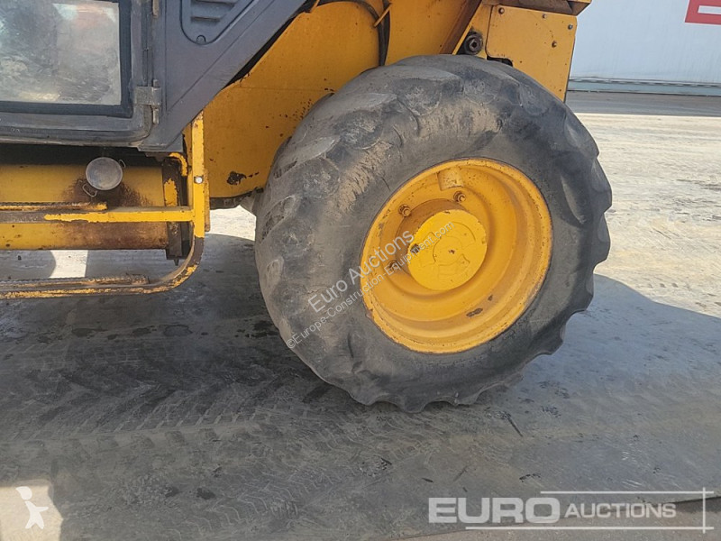 Teleskopický vozík JCB 525-67
