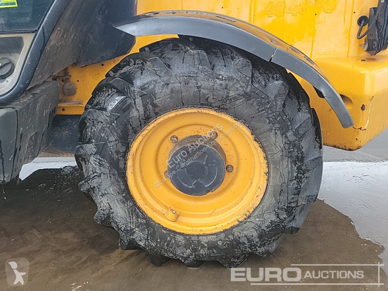 Teleskopický vozík JCB 535-140 Hi Viz