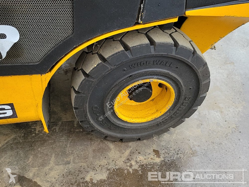 Încărcător telescopic JCB
