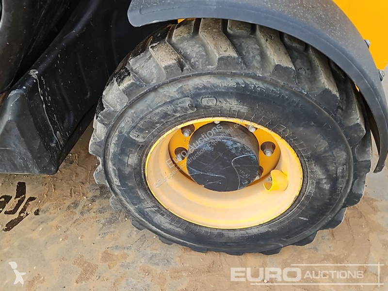 رافعة شوكية تلسكوبية JCB 525-60 Hi Viz