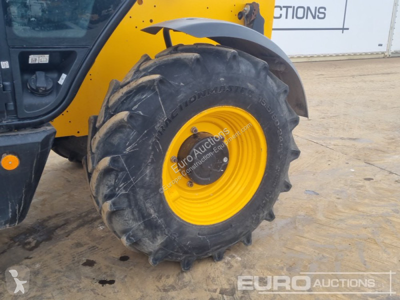 Teleskopický vozík JCB 535-95