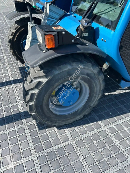 رافعة شوكية تلسكوبية Merlo P 27.6 PLUS