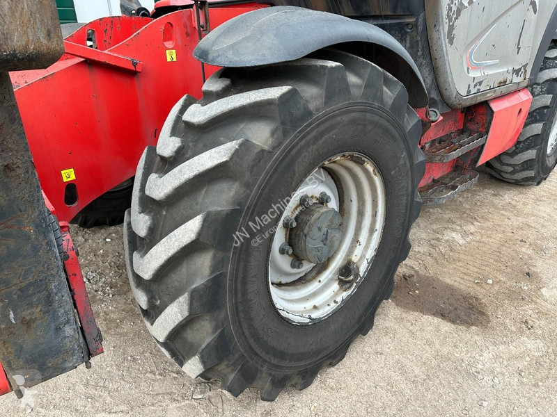 رافعة شوكية تلسكوبية Manitou