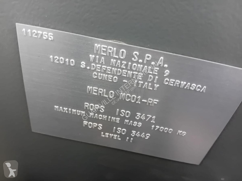 رافعة شوكية تلسكوبية Merlo 50.21S