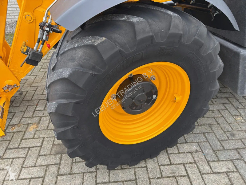 رافعة شوكية تلسكوبية JCB Agripro Telehandler,...