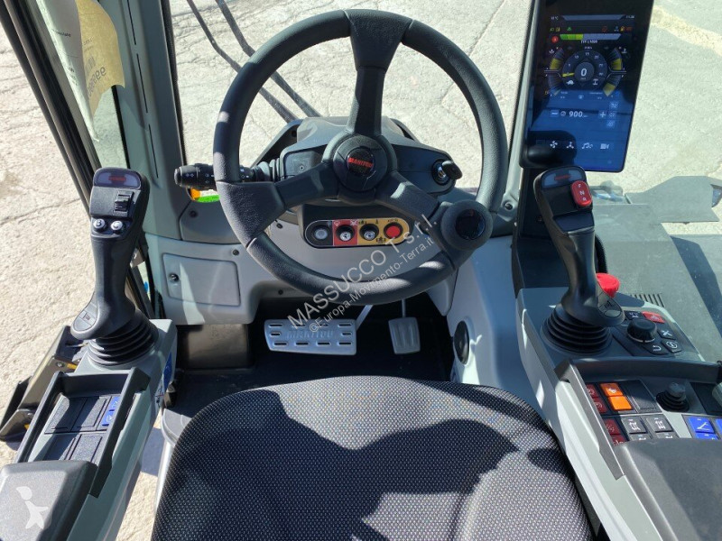 Teleskopický manipulátor Manitou MRT2145