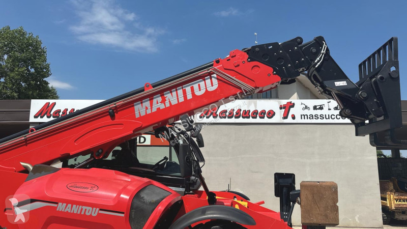 رافعة شوكية تلسكوبية Manitou