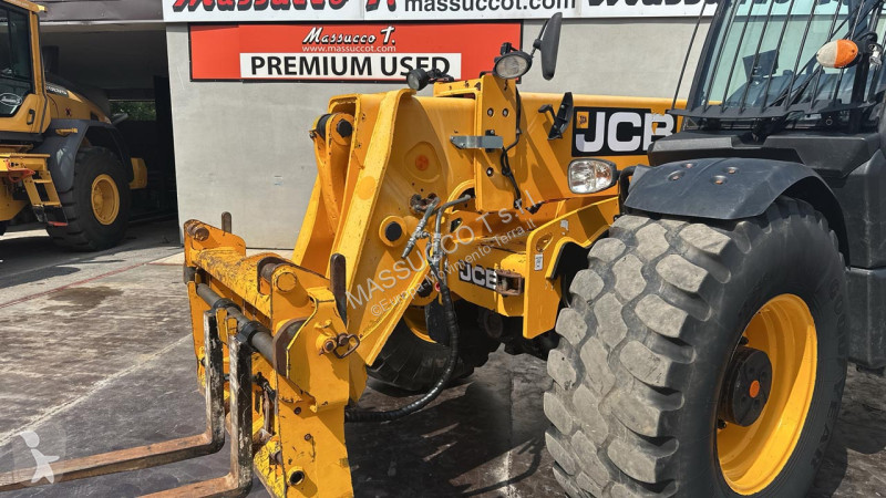 Sollevatori telescopici JCB AGROPLUS 560-80