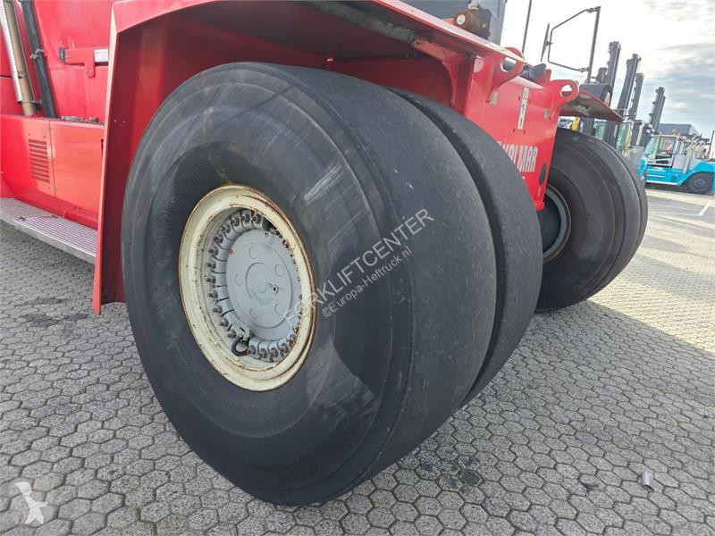 Телескопичен товарач Kalmar DRG450-60S5