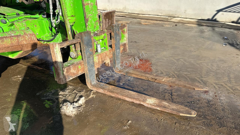 Teleskopický manipulátor Merlo P40.16 K 4x4