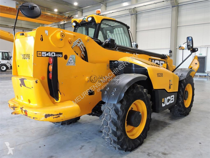 رافعة شوكية تلسكوبية JCB