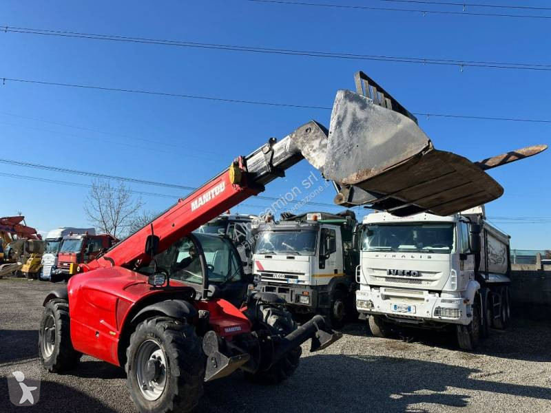 Телескопичен товарач Manitou