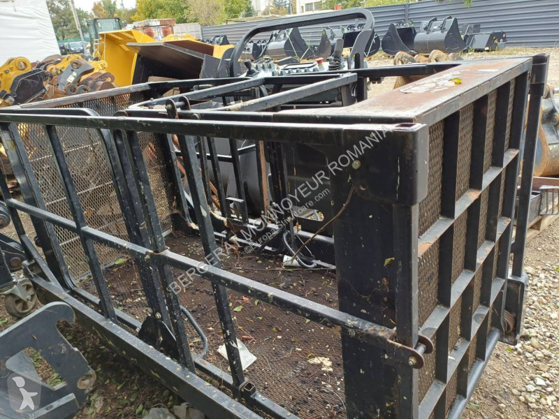 رافعة شوكية تلسكوبية Caterpillar TH414C