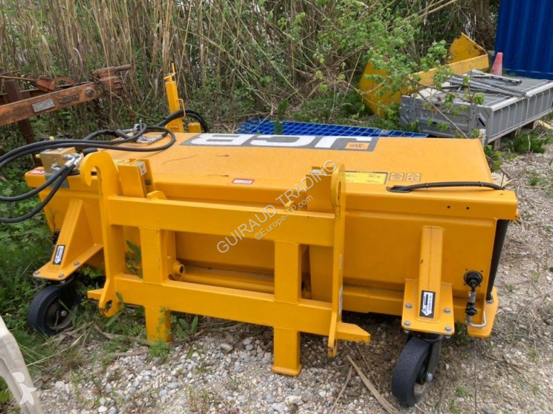 رافعة شوكية تلسكوبية JCB 525-60