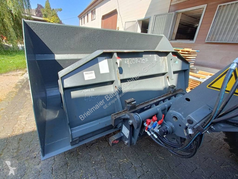 رافعة شوكية تلسكوبية Kramer 2706
